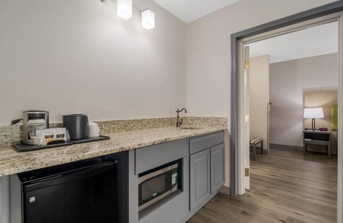 Goldsboro Hotel | Country Inn & Suites by Radisson, Goldsboro, NC