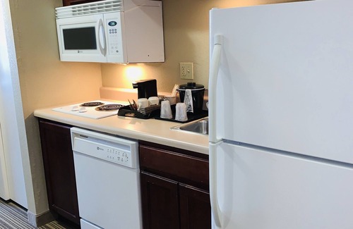 South Hill Hotel | Country Inn & Suites by Radisson, Ithaca, NY