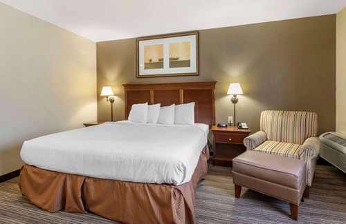 Summerhill Hotel | Country Inn & Suites by Radisson, Atlanta Downtown