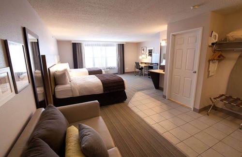 Decorah Hotel | Country Inn & Suites by Radisson, Decorah, IA