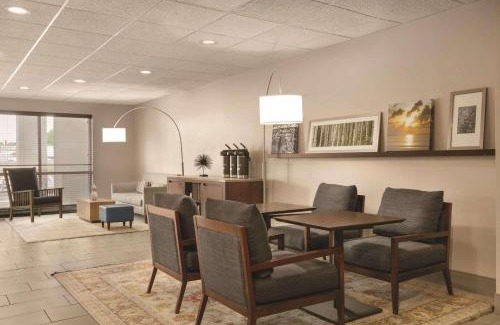 Gypsum Hotel | Country Inn & Suites by Radisson, Port Clinton, OH