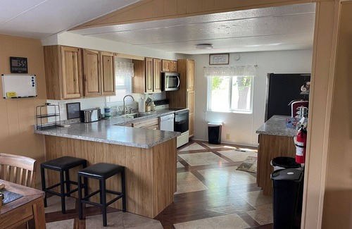 Johnstown House | Country Living Close to Everything!