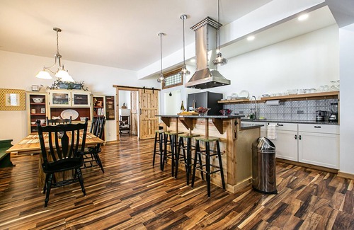 Thompson Cabin | Country location. The quiet and solitude you are looking for is here.