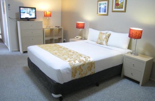 Bathurst Hotel | Country Lodge Motor Inn