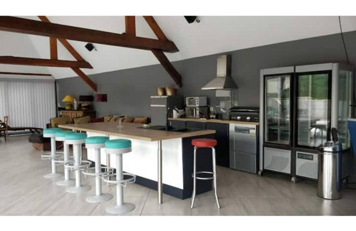 Les Monts du Roumois House | Country outbuilding, large living room, sleeps 10