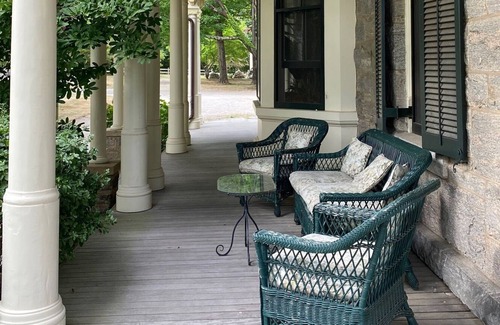 Old Lyme House | Country Retreat with Pool abutting nature preserve & 5 min drive from CT beaches