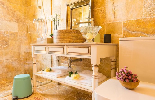 Ciofliceni House | Country Spa Retreat