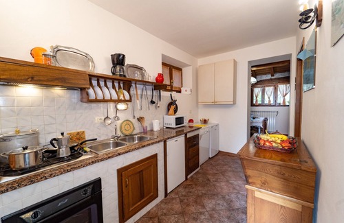 Mologno Villa | Country villa with private pool and garden great for families, groups