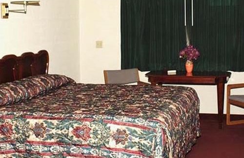 Albert Lea Hotel | Countryside Inn Motel Albert Lea