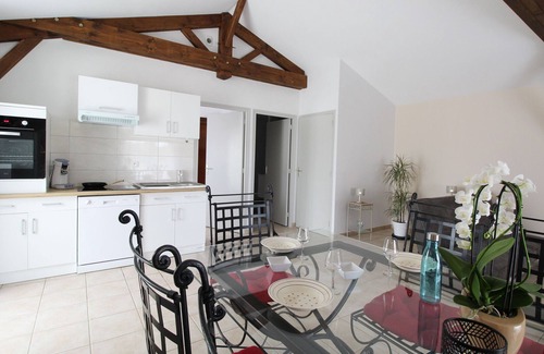 Nueil-sur-Layon Cottage | Countryside Retreat with Private Spa in Nueil sur Layon, Near Vineyards and Loire Castles
