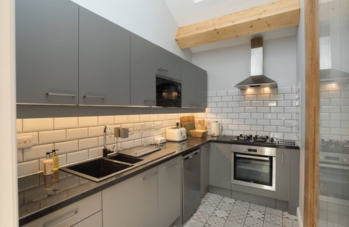 Belluton Apartment | Countryside retreat with stunning views & pool