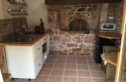 Boisseuilh Cottage | Countryside tiny house near Chateau de Hautefort