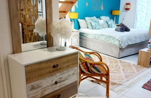 Port de St Goustan Apartment | Coup de Coeur sur le Port de ST GOUSTAN, Trés Bel Appartement avec Terrasse