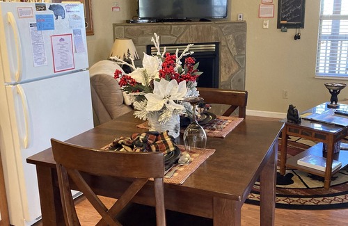Chalet Village Ski Chalet | Couple’s Mtn Getaway;Borders GSMNP;Seasonal Mtn Views;Owner Operated;VeryPrivate