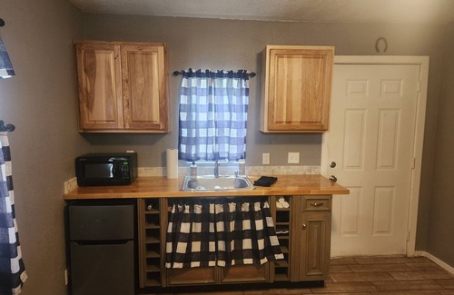 Crestline Cabin | Couples Retreat on the River