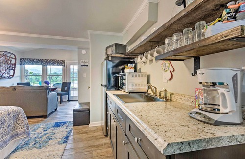 Lake Junaluska Apartment | Couples Retreat with Lake and Mtn Views, Fire Pit