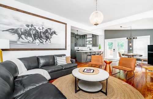 Cherokee Triangle House | Courtside - Highlands VIP 6BR 4BA Amenities Galore