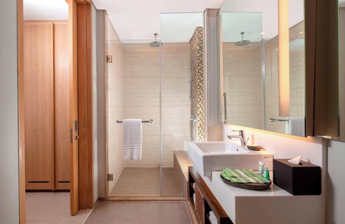 Dyanapura Resort | Courtyard By Marriott Bali Seminyak Resort