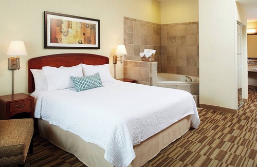Natick Hotel | Courtyard by Marriott Boston Natick