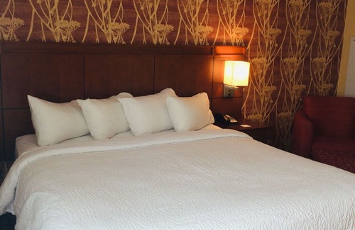 Niagara Falls Hotel | Courtyard by Marriott Niagara Falls