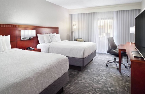 SouthPark Hotel | Courtyard by Marriott Charlotte Southpark