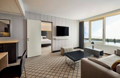 Mitte Hotel | Courtyard by Marriott Hannover Maschsee