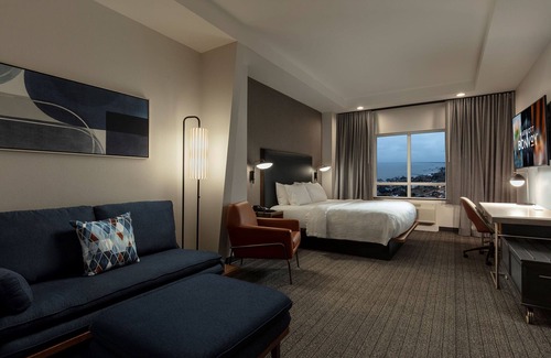 Clear Lake Shores Hotel | Courtyard by Marriott Houston Kemah