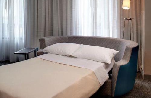 Portage Hotel | Courtyard by Marriott Kalamazoo Portage