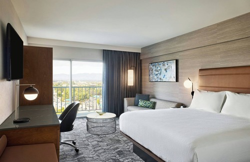 Sherman Oaks Hotel | Courtyard by Marriott Los Angeles - Sherman Oaks