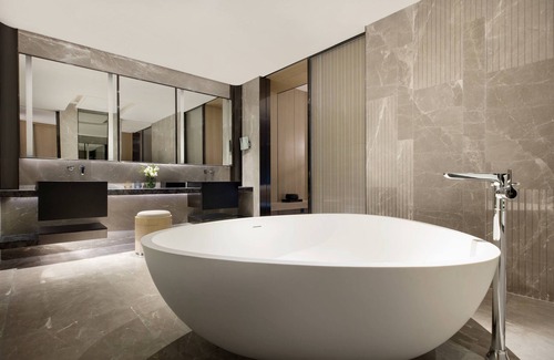 Hepingcun Hotel | Courtyard by Marriott Shenzhen Northwest