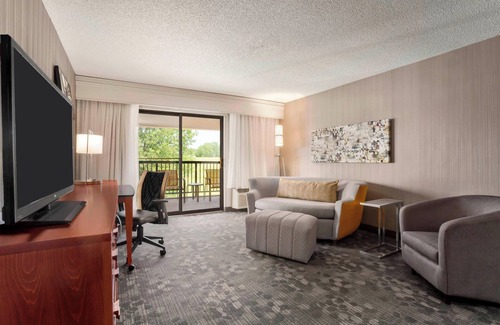 Springfield Hotel | Courtyard by Marriott Springfield