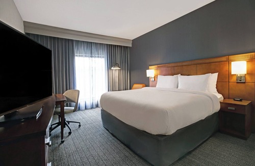 Elmhurst Hotel | Courtyard Chicago Elmhurst/Oakbrook Area