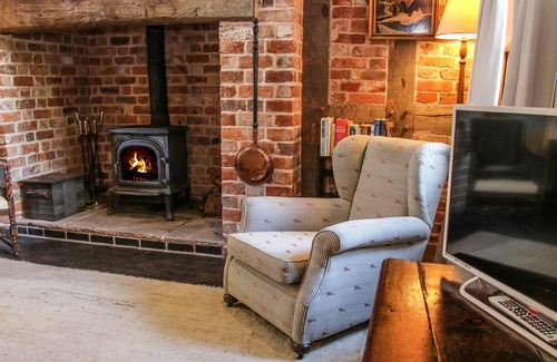 High Ercall Cottage | COURTYARD COTTAGE, family friendly, luxury holiday cottage in Meeson