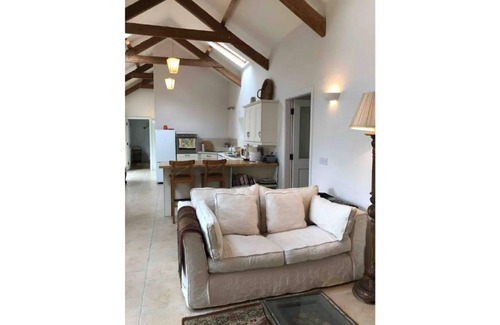 Pallaskenry House | Courtyard Cottage on working organic farm.
