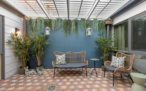 Port Adelaide House | Courtyard Home In Historic Port Adelaide