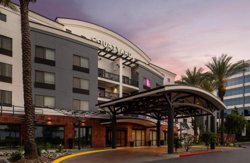 Burbank Hotel | Courtyard Los Angeles Burbank Airport