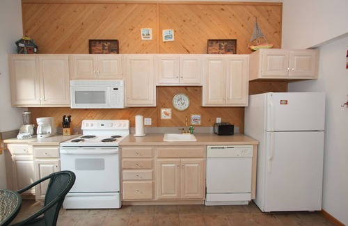 Ocracoke Bed & Breakfast | Courtyard Villas on Silver Lake Harbor
