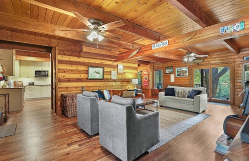 Martindale House | Cousins River Retreat I Log Home, River, Hot tub