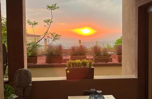 Zona Centro Apartment | Cousy Condo in the historic center of San Miguel de Allende, incredible view, pool, BBQ, 3 blocks from the main parish
