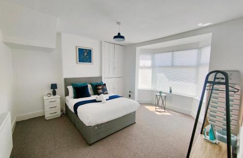 Weston on Trent House | Coventry Comfort 5-Bedroom Home