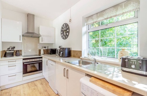 Cowbridge House | Cowbridge Cottage with shared swimming pool