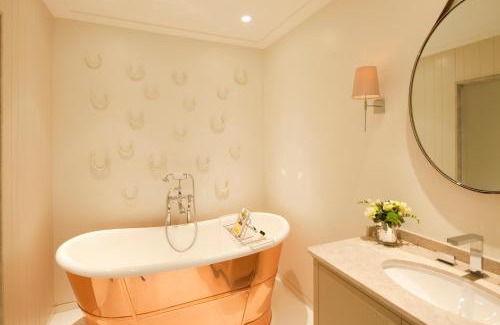 Sunningdale Hotel | Coworth Park - Dorchester Collection