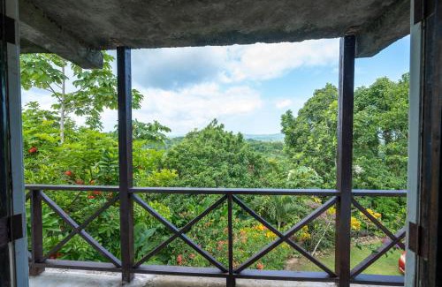 Orange Bay Apartment | Coyaba 1 Bedroom Unit - Embrace Tranquility in the Hanover Countryside