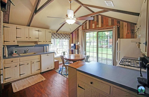Gaines House | Coyote Cabin on Pristine Pine Creek!