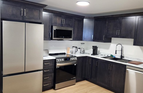 Terra Nova Apartment | Coziest Nest Kenmount Terrace