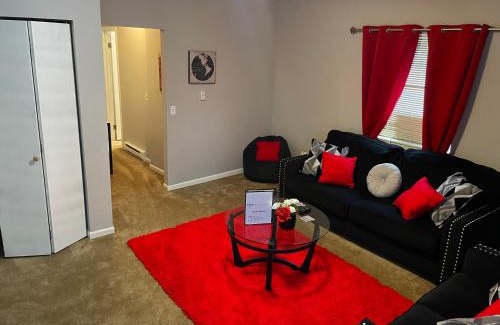 Mount Pleasant Apartment | Cozy 1 bed ~ Close to Soaring Eagle and Downtown