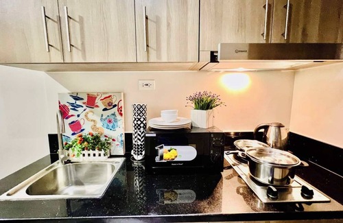 Highway Hills Apartment | Cozy 1-bedroom apartment with WiFi, AC in welcoming Mandaluyong