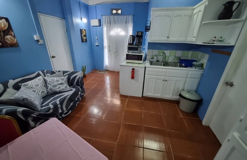 Charlotte Apartment | Cozy 1-bedroom apartment in brilliant Castries with AC, WiFi.nHomey feeling.