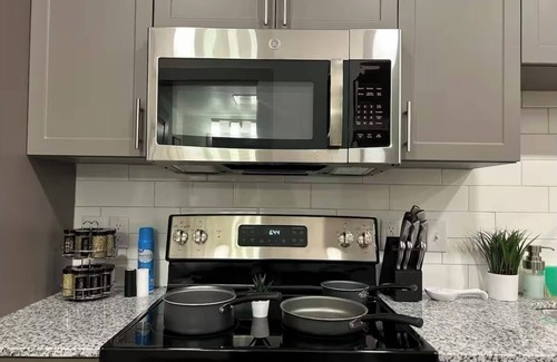 Sherman Apartment | Cozy 1-bedroom apartment in Sherman with AC, WiFi, fitness room, pool