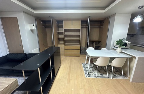 Seocho-dong Apartment | Cozy 1-bedroom apartment in superb Seoul with WiFi, AC